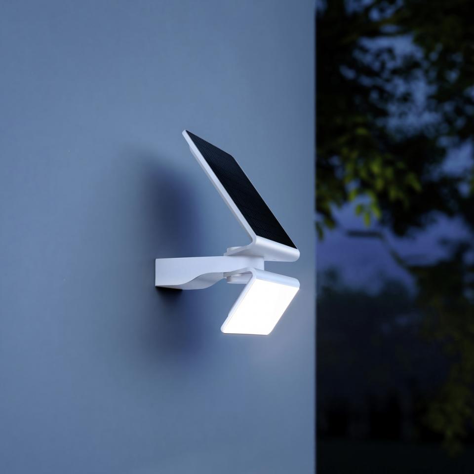 Steinel XSolar L-S ONE fasādes lampa ar saules paneli un kustības sensoru