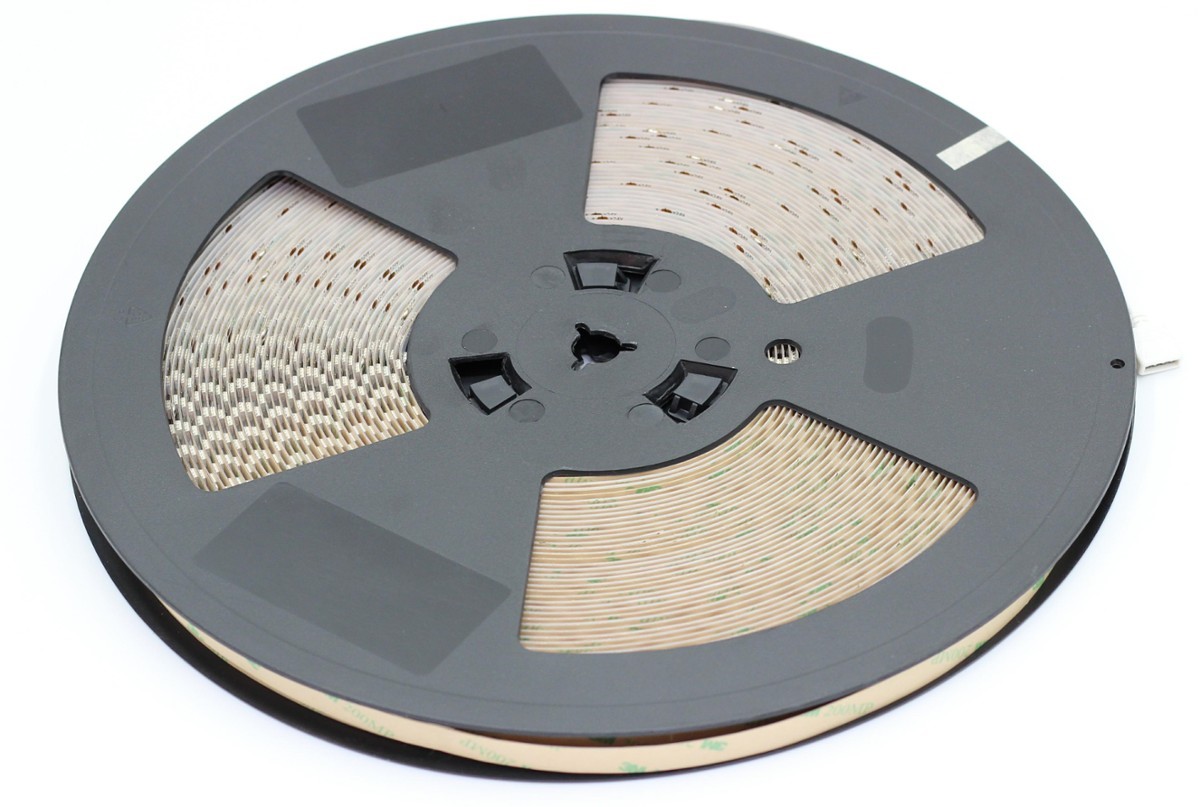 RGB 12V LED lente 22 W/m 12V